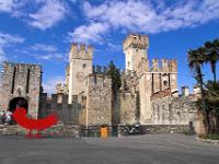 Mächtige Skaligerburg in Sirmione